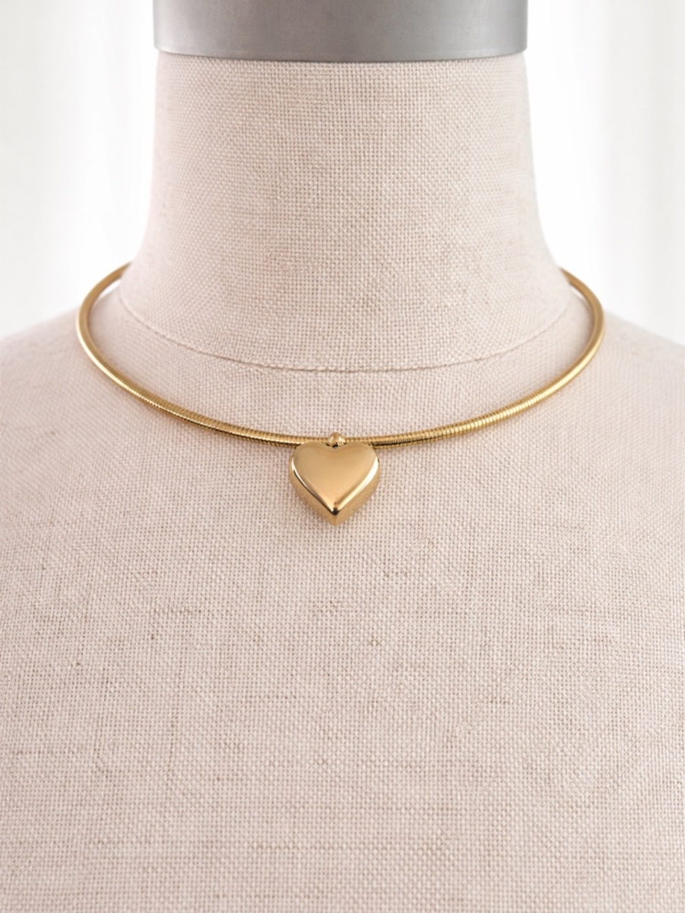 Gold Heart Pendant Choker Necklace - Women Jewelry